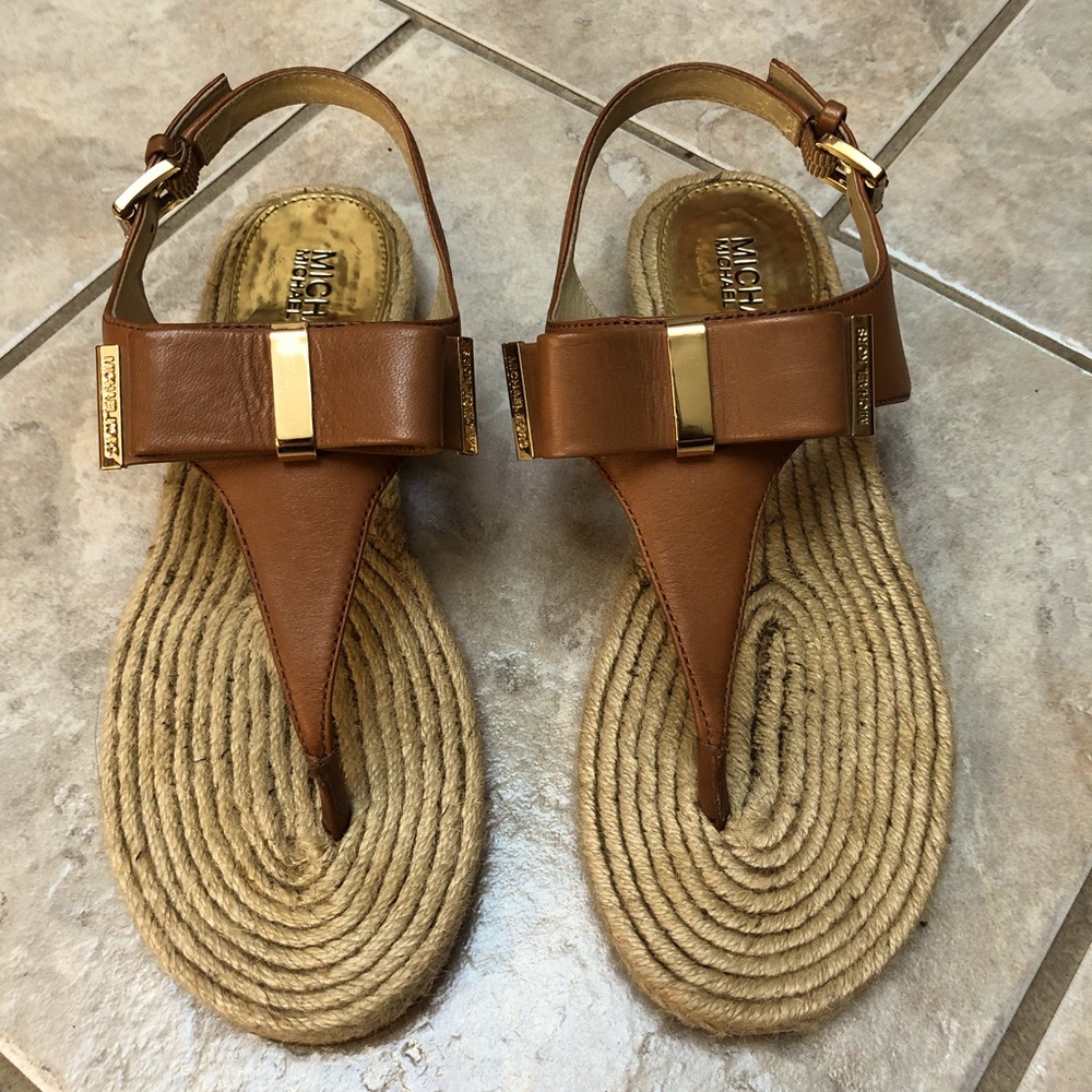 Michael Kors leather thong sandals bow detail w/gold MK plate rope footbed sz 6
